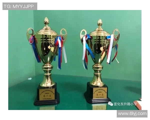 上海羽毛球队逆袭之路联合会杯特别报道展现拼搏精神与团队力量 上海羽毛球队逆袭之路联合会杯特别报道展现拼搏精神与团队力量