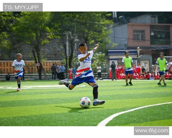 红鱼足球：探索新兴足球文化与青少年发展的完美结合之路